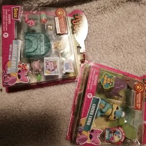 ☘️2/$18☘️Animal Jam Toys with Exclusive Gift Codes